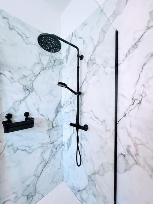 Apartamento Black&white